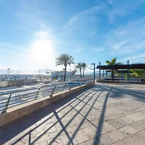 En Front De Marbella